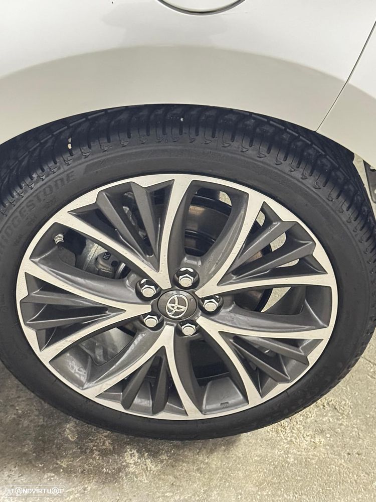 Toyota Yaris 1.5 HDF Luxury - 6