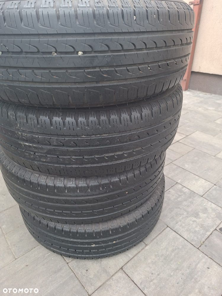Opony letnie R17 225/65 - 3