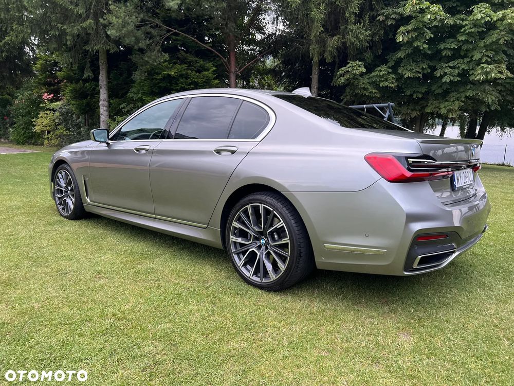 BMW Seria 7 740d xDrive mHEV sport - 2