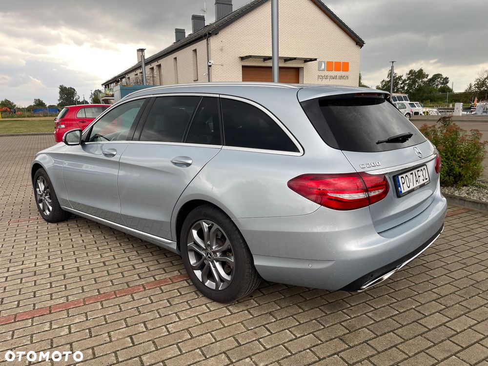 Mercedes-Benz Klasa C 200 4-Matic 9G-TRONIC - 3