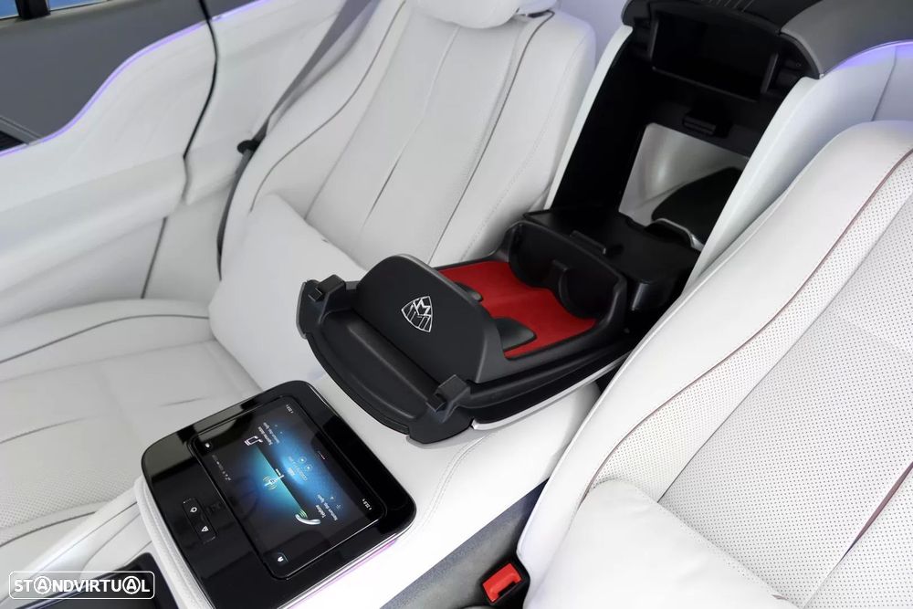 Mercedes-Benz GLS 600 Maybach 4Matic - 25