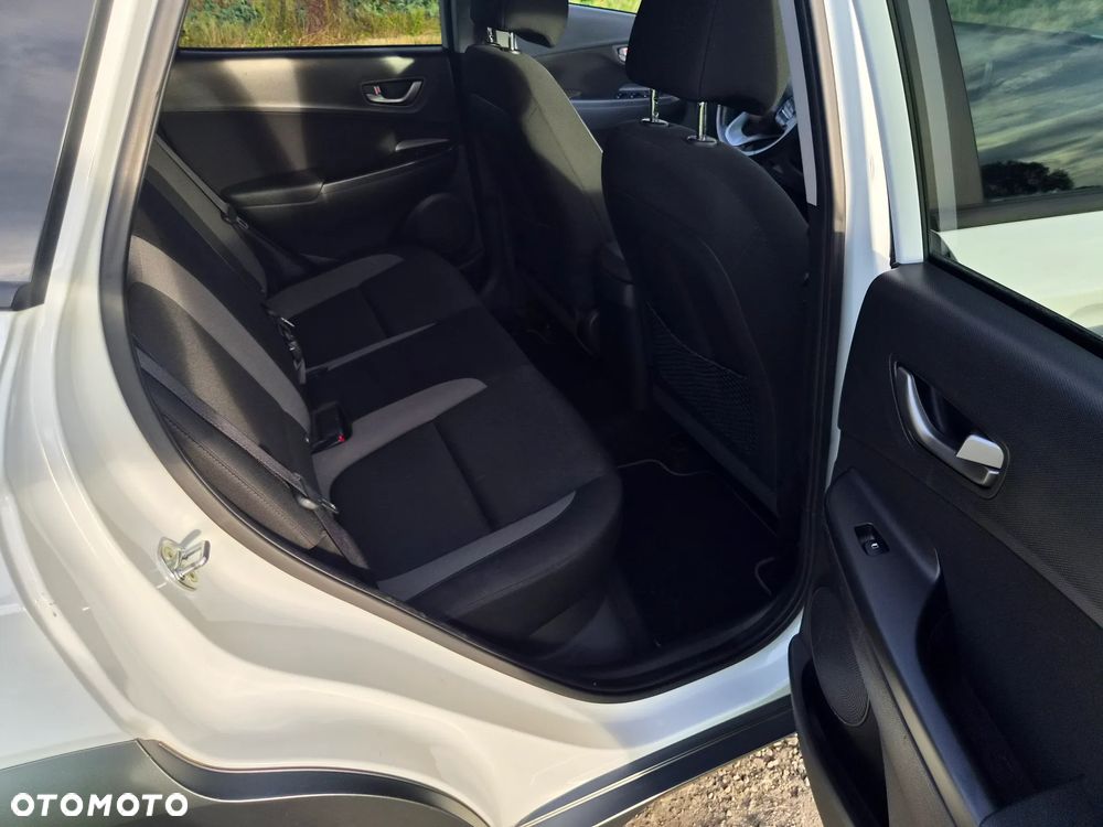 Hyundai Kona - 17