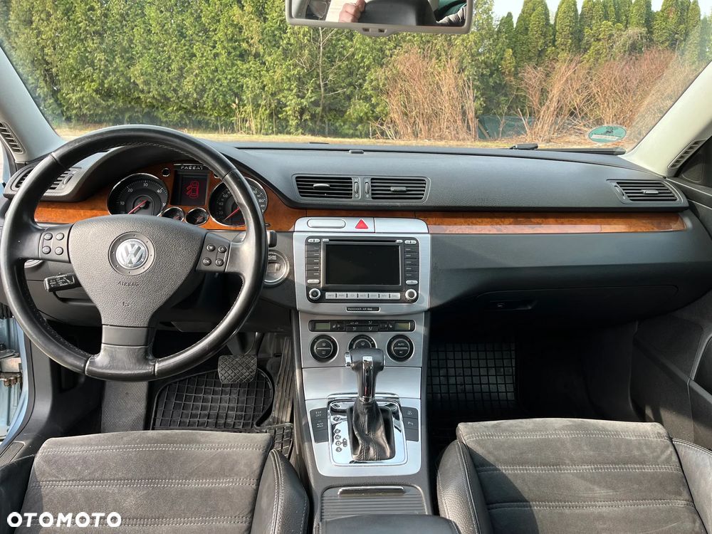 Volkswagen Passat 2.0 TDI DSG Highline - 12