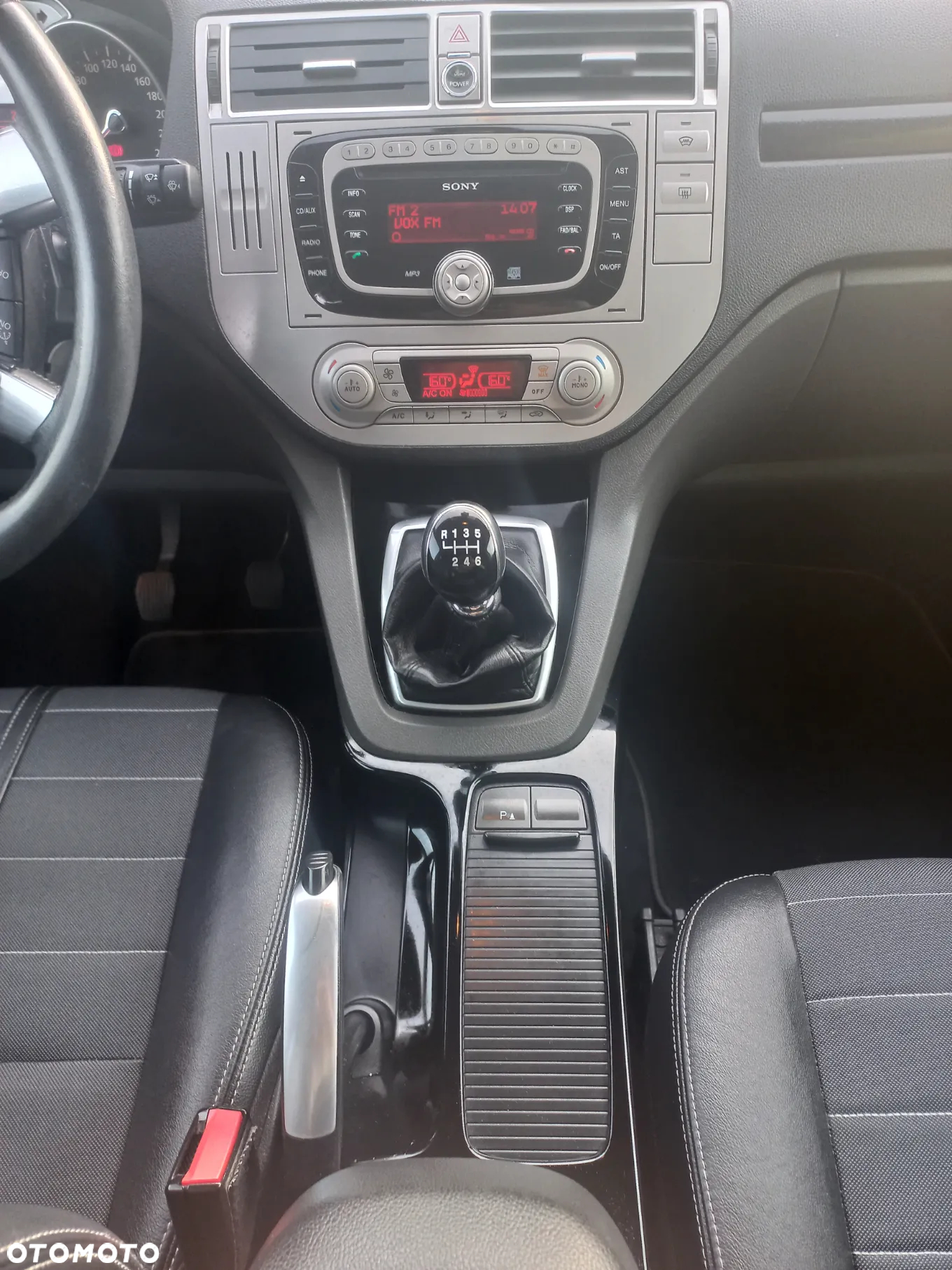 Ford Kuga 2.0 TDCi 4x4 Titanium - 6