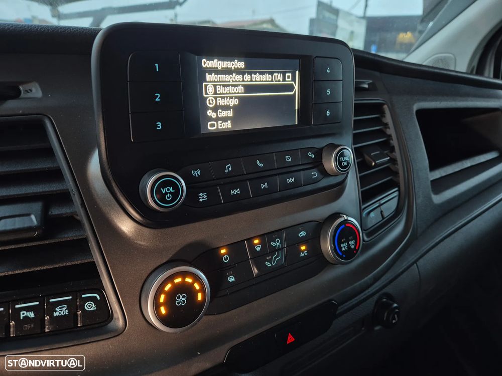 Ford Transit Custom 2.0 TDci 320 Trend L2H1 (Longa) - 14
