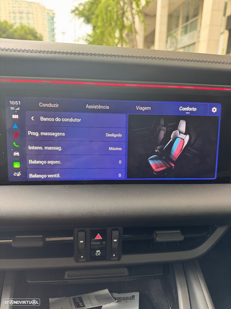 Porsche Macan Electric 4 - 16