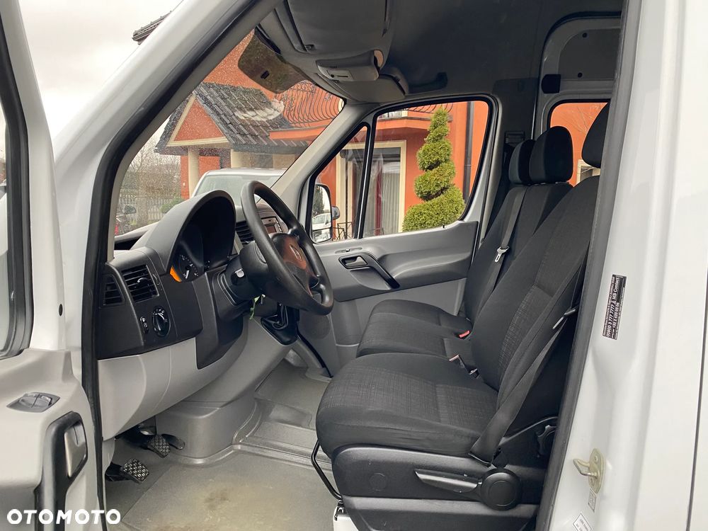 Mercedes-Benz SPRINTER - 9