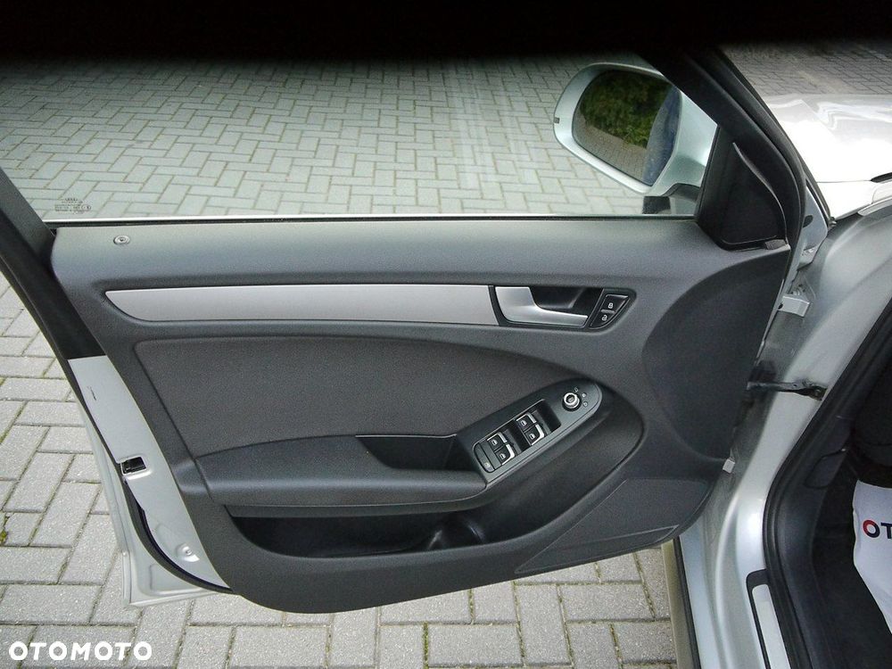 Audi A4 Allroad 2.0 TDI Quattro - 32