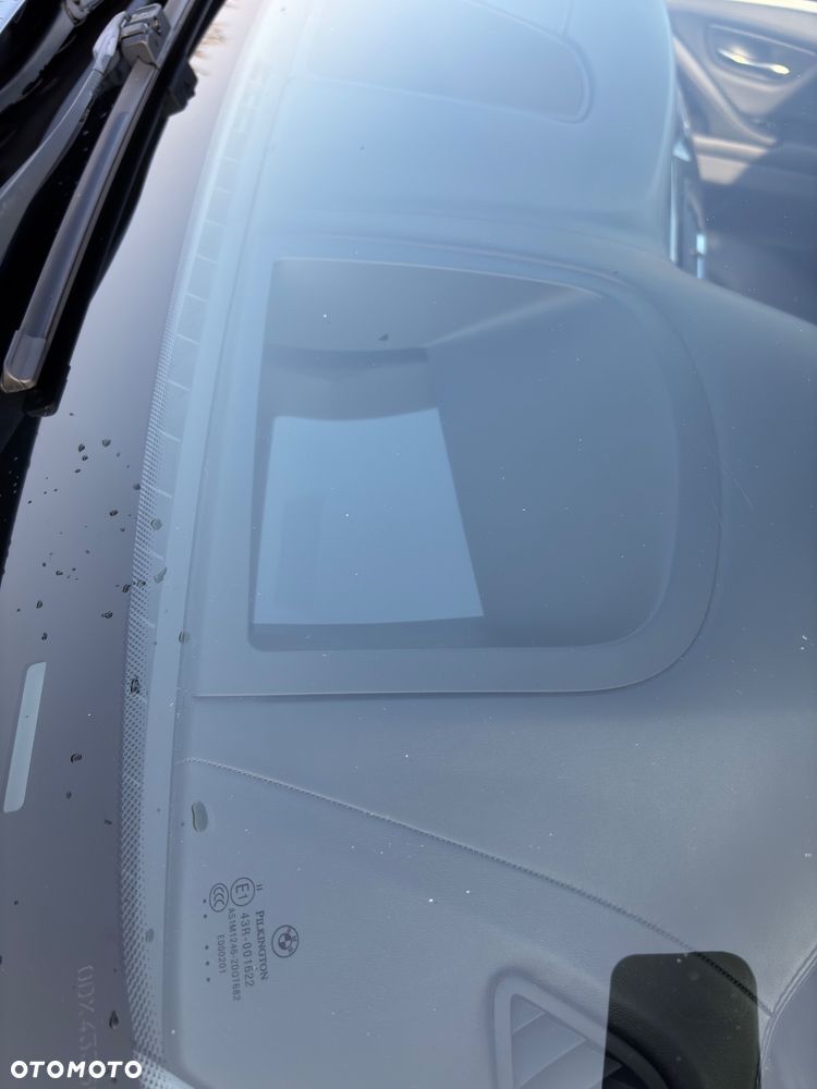 BMW Seria 5 525d xDrive Sport-Aut - 25