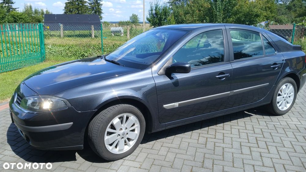 Renault Laguna 1.9 dCi FAP Emotion - 2