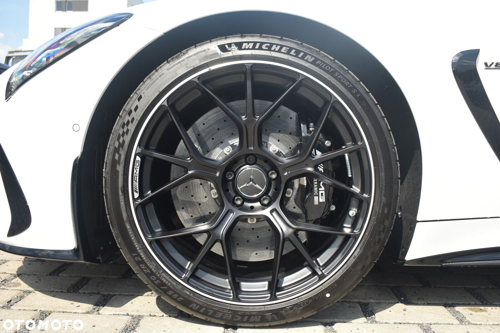 Mercedes-Benz AMG GT - 11