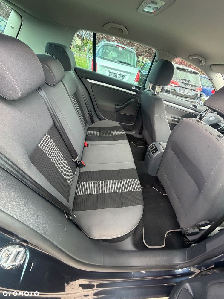 Volkswagen Golf 1.9 TDI Q-Line - 17