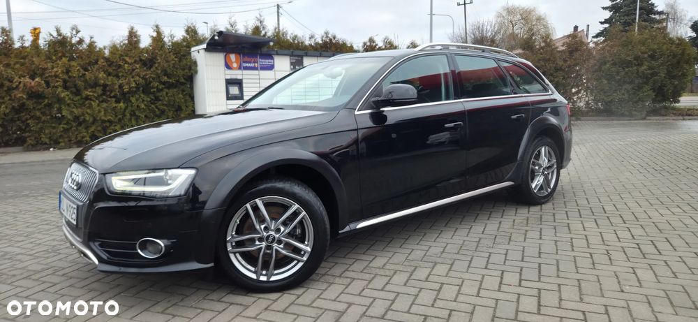 Audi A4 Allroad 2.0 TDI DPF S tronic - 4