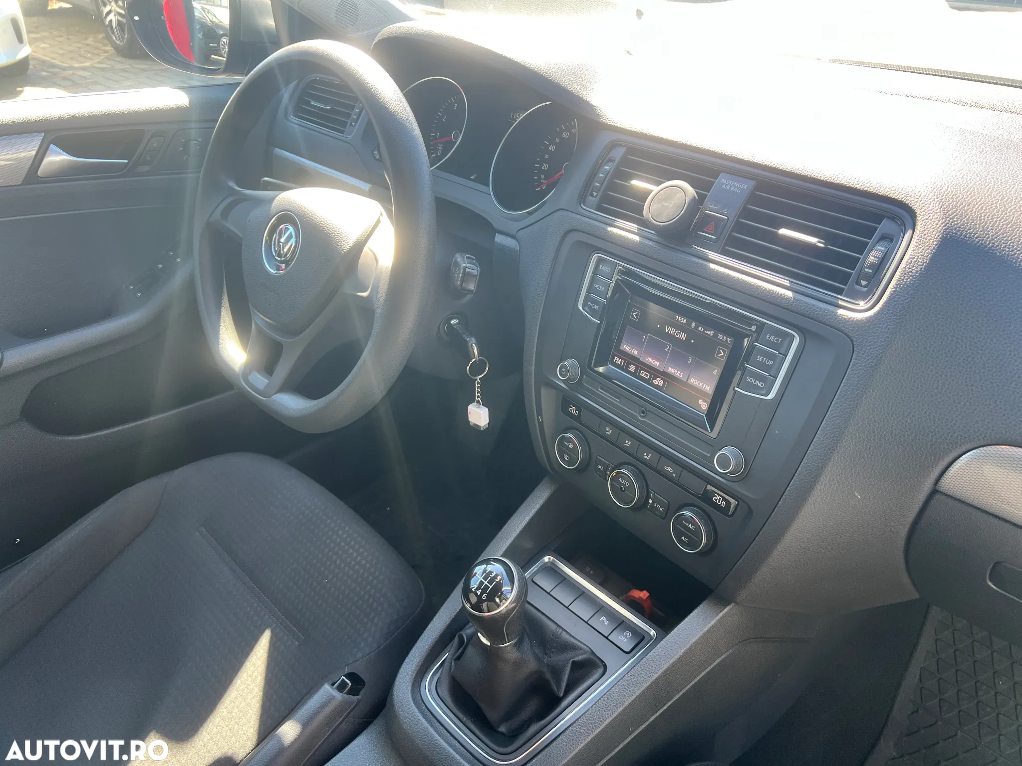 Volkswagen Jetta 1.2 TSI Trendline - 7