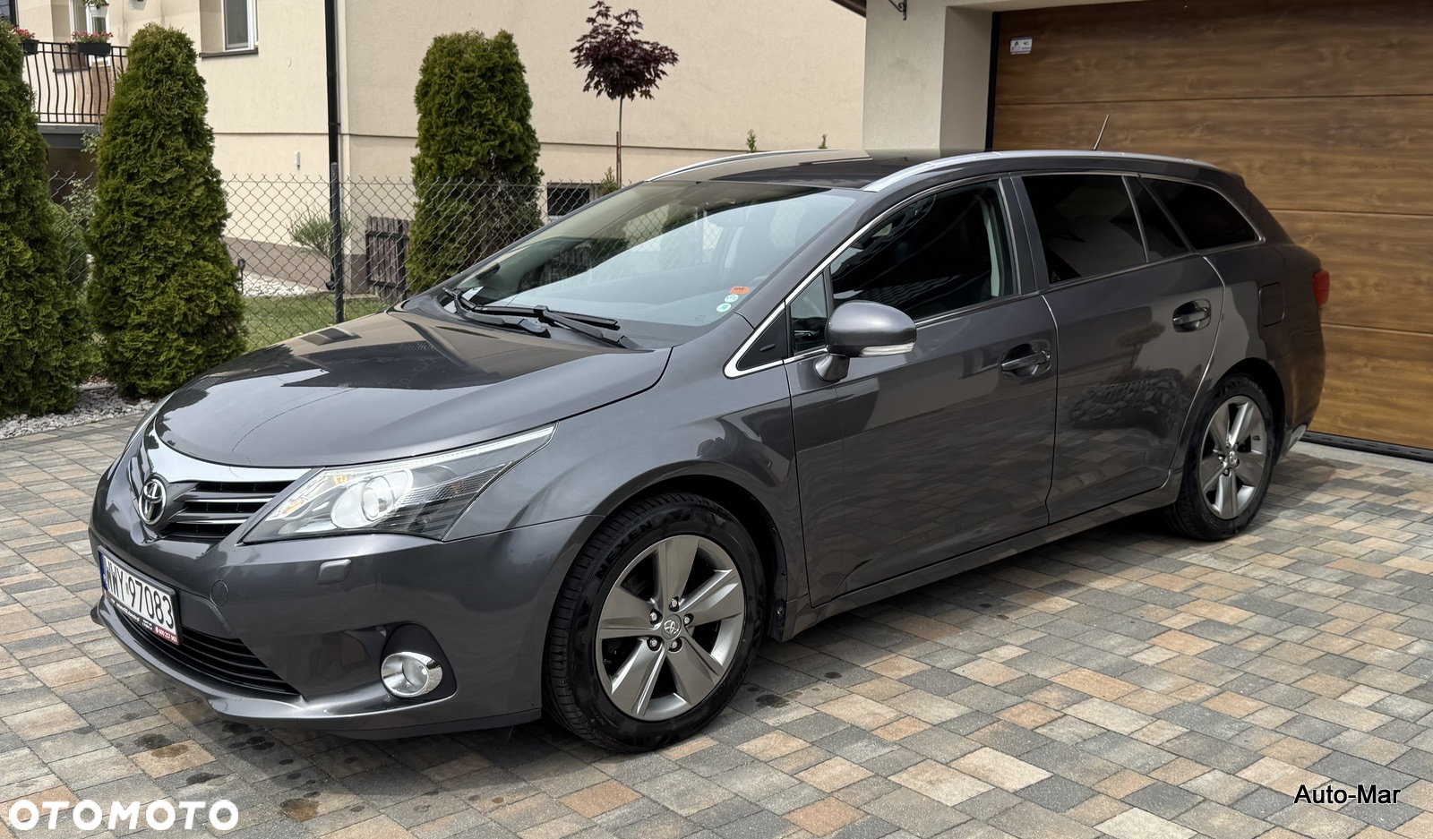Toyota Avensis 1.8 Premium - 2