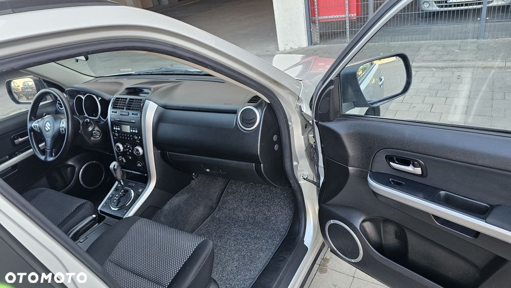 Suzuki Grand Vitara - 16