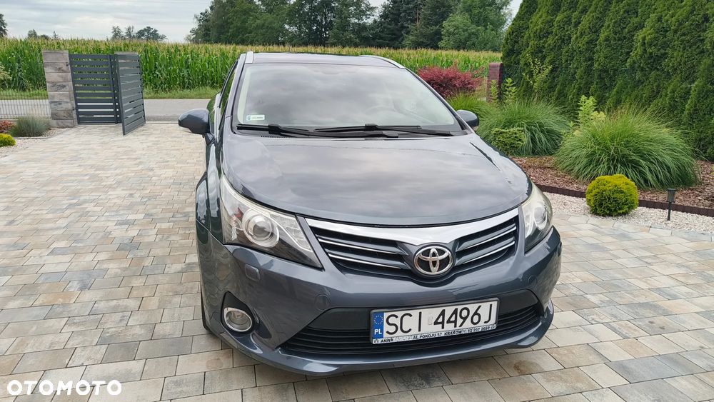 Toyota Avensis 2.0 D-4D Premium - 1