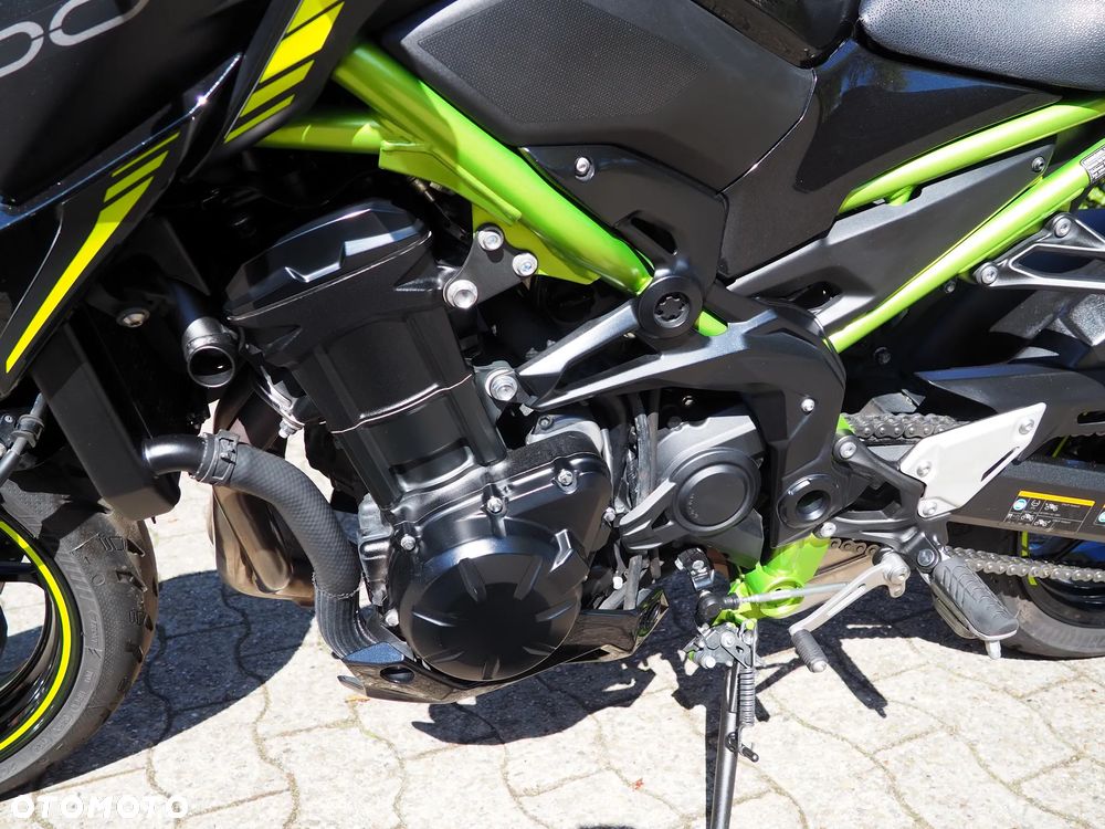 Kawasaki Z 900 - 10