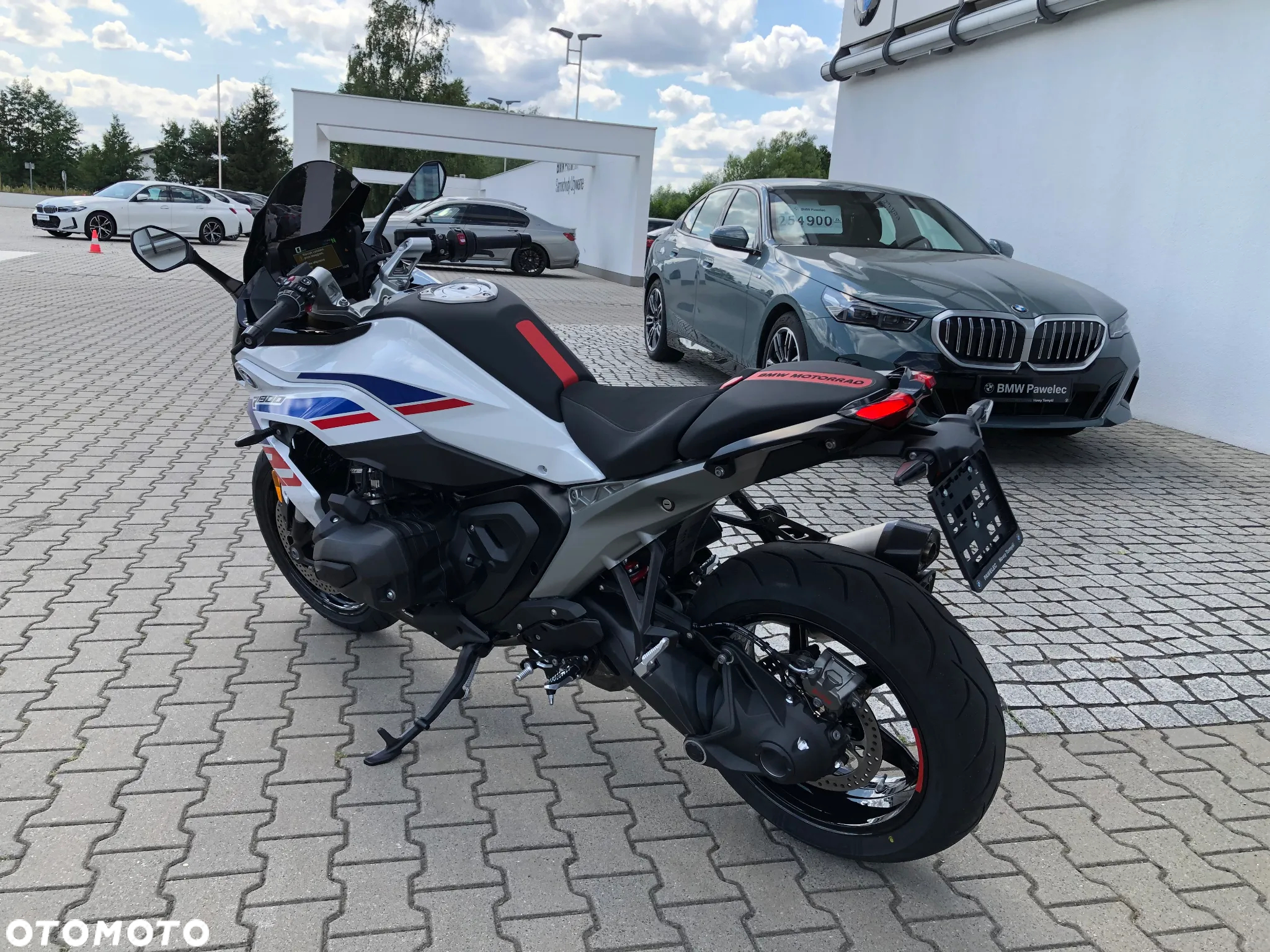 BMW R - 7