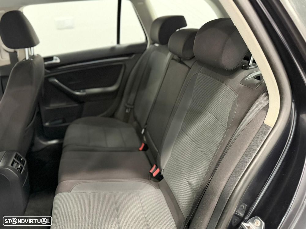 VW Golf Variant 1.6 TDi Confortline - 5