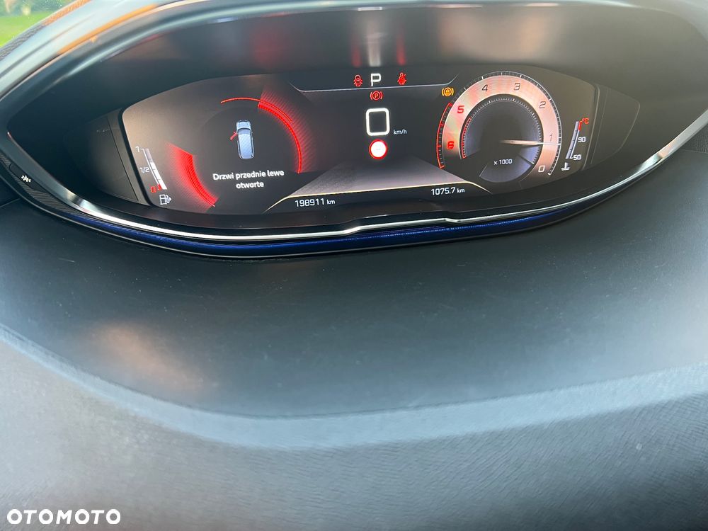 Peugeot 5008 1.5 BlueHDi GT Pack S&S EAT8 - 25