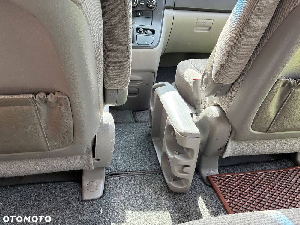 Kia Carnival 2.9 CRDi Tour - 25