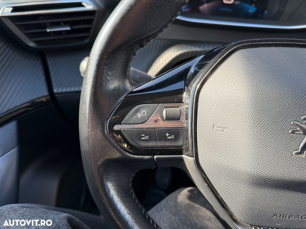 Peugeot 2008 - 24