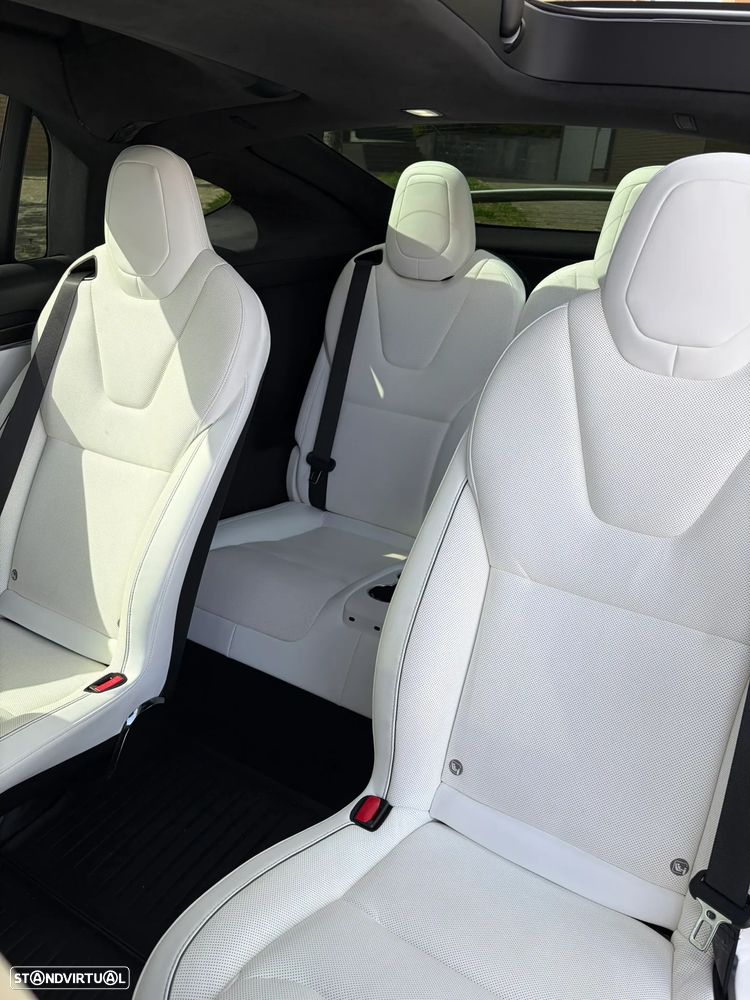 Tesla Model X Plaid AWD - 10