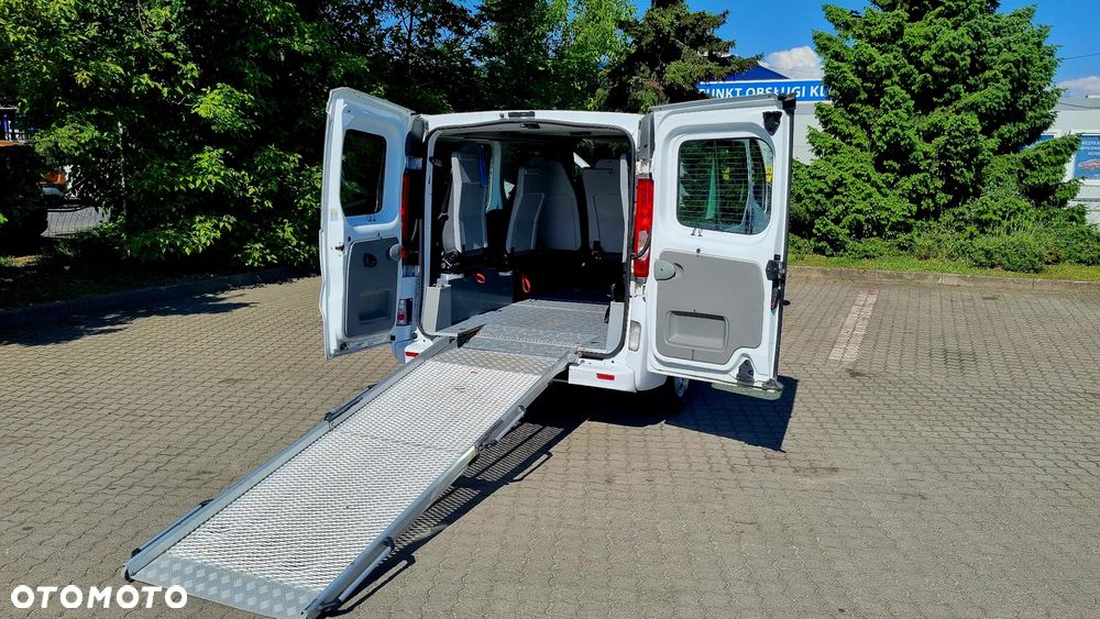 Renault Trafic - 19