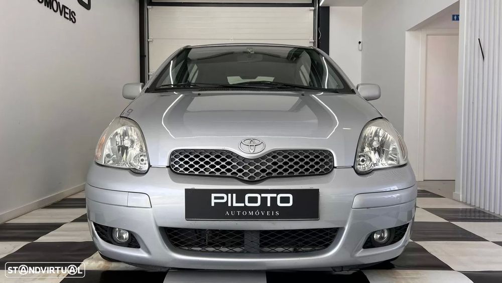 Toyota Yaris 1.0 Sol AC - 3
