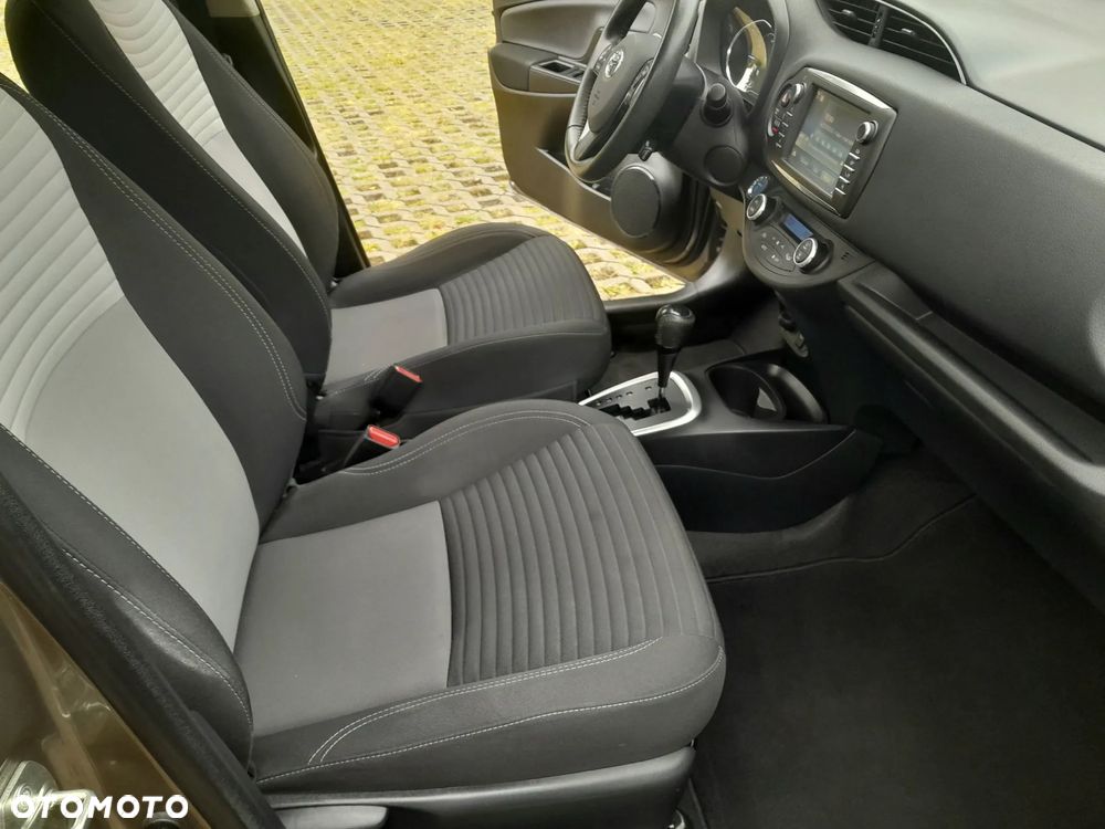 Toyota Yaris Hybrid 1.5 VVT-i Comfort - 12