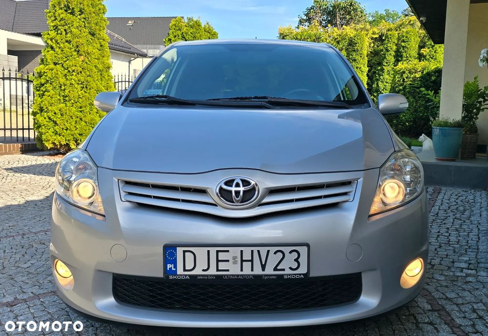 Toyota Auris 1.6 Prestige - 32