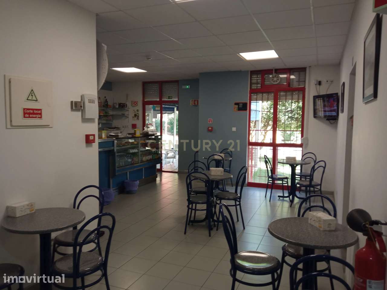 INVESTIDOR -  Trespasse de Pastelaria e cafetaria em pleno funcionamen - Grande imagem: 3/13