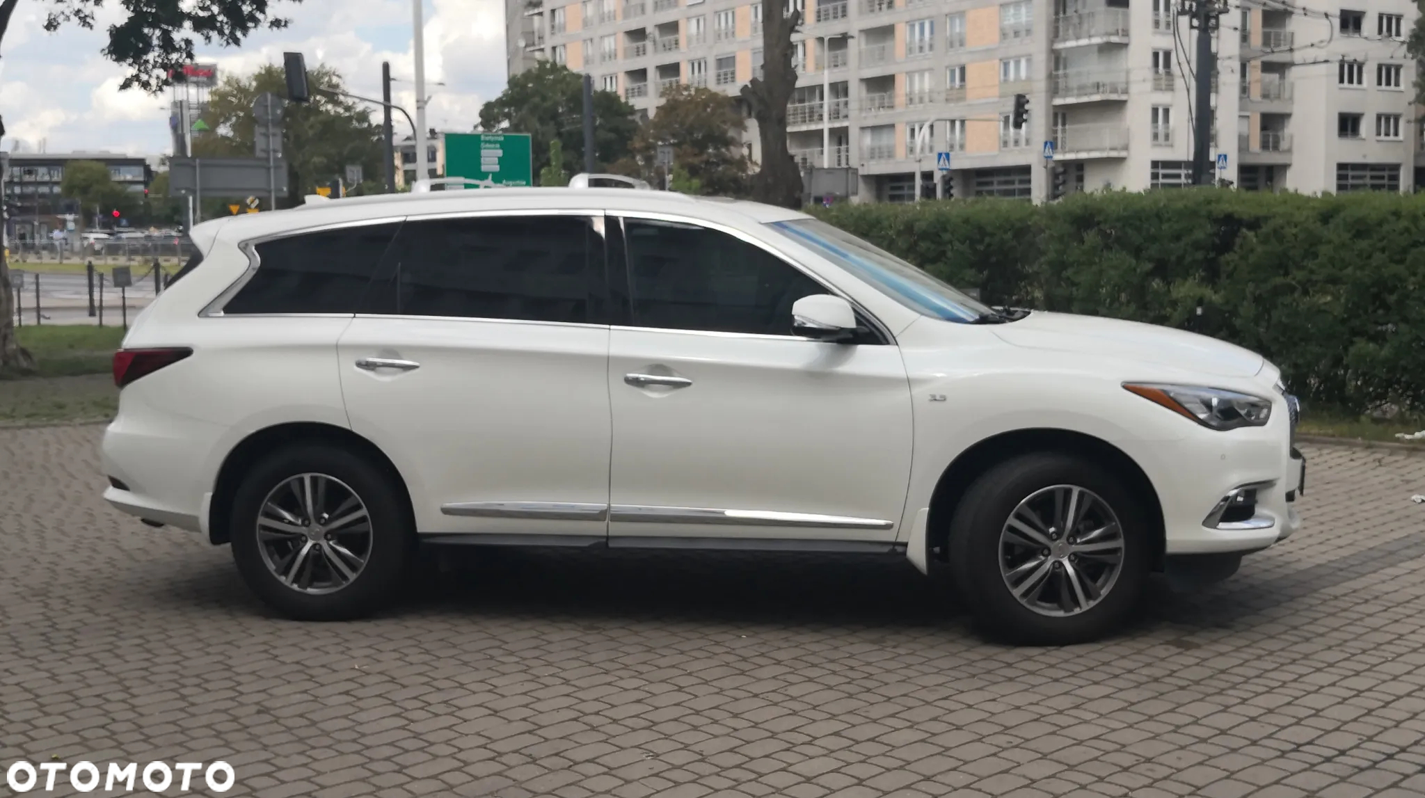 Infiniti QX60 3.5 Hi-Tech - 4