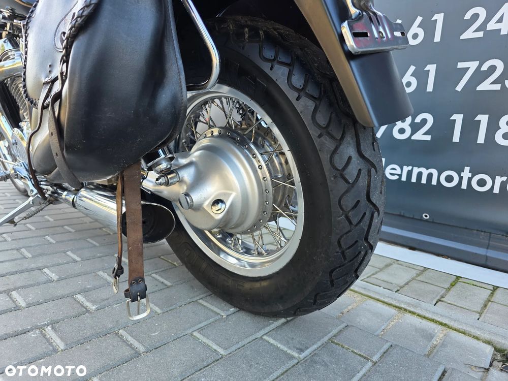 Suzuki Intruder - 7
