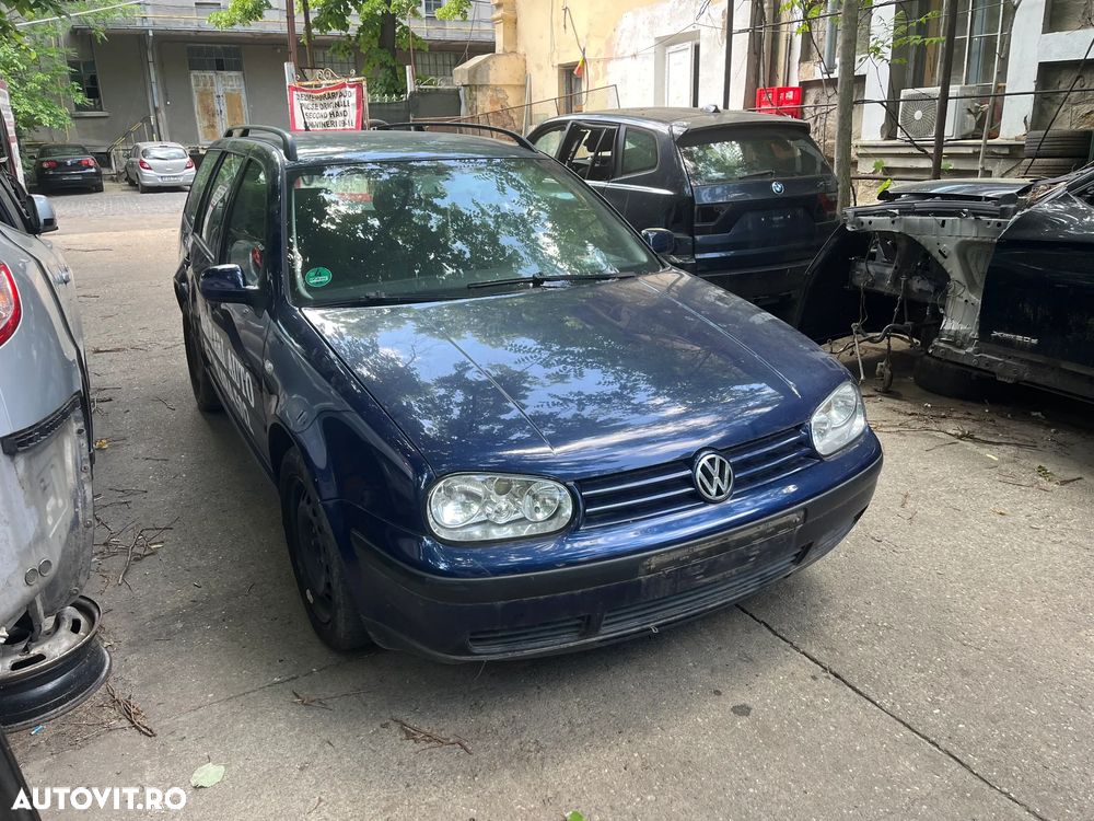 Dezmembrez VW Volkswagen Golf 4 break albastru 1,4 benzina BCA 2003 - 8