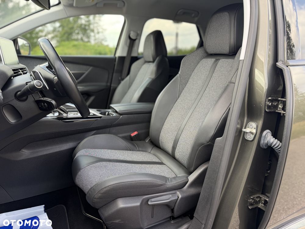 Peugeot 3008 PureTech 130 Stop & Start GPF EAT8 Allure - 12