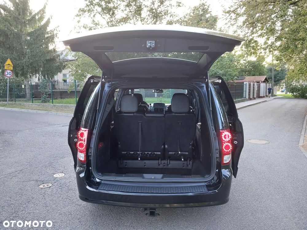 Dodge Grand Caravan - 31