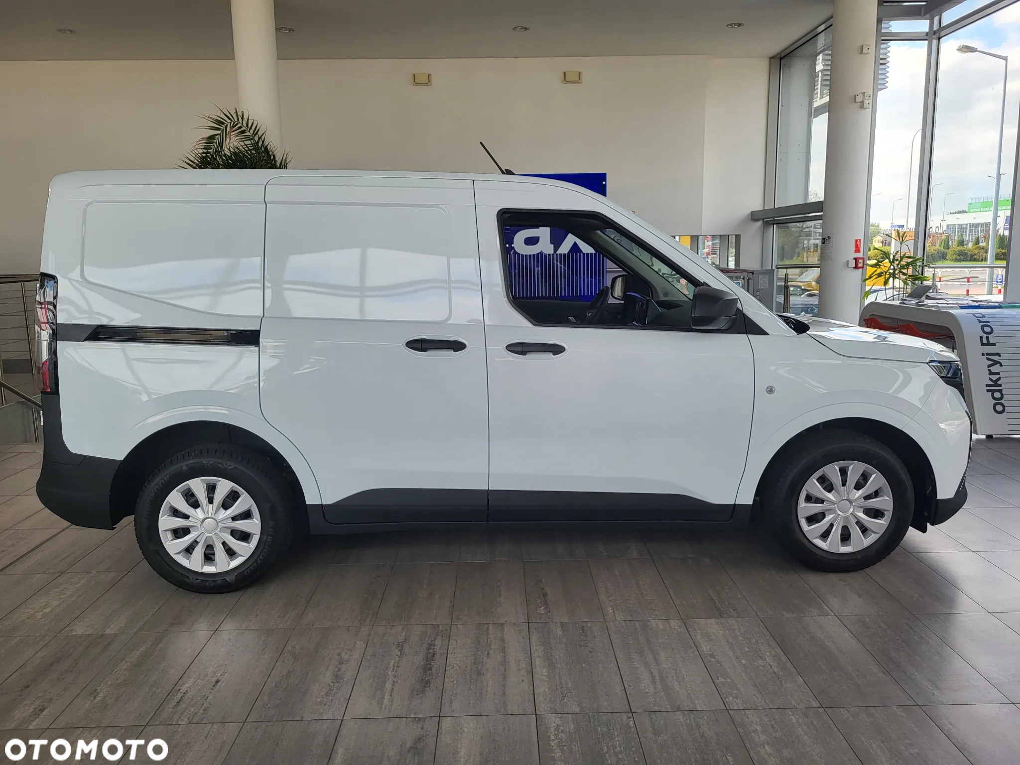 Ford Courier - 2