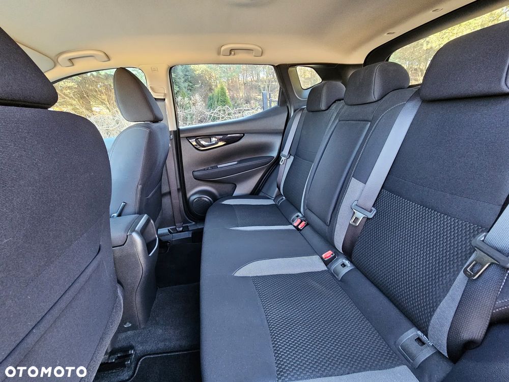 Nissan Qashqai 1.2 DIG-T N-Vision - 33