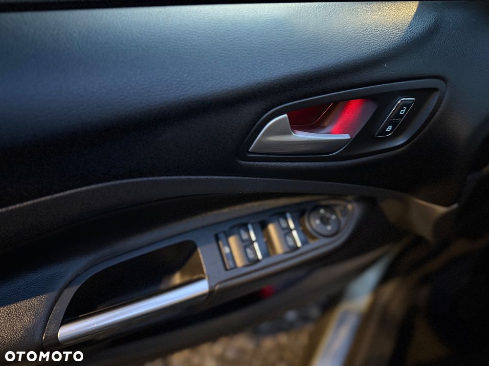 Ford Kuga 2.0 TDCi 4x4 Titanium - 15