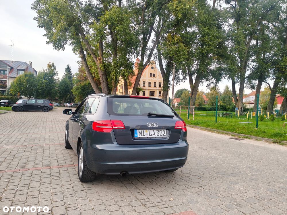 Audi A3 Sportback 1.6 Ambiente - 20