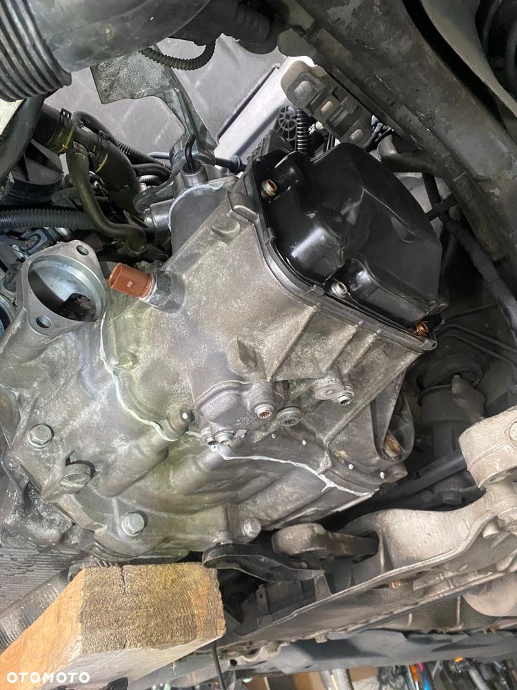Volkswagen Golf 1.6 Highline - 29