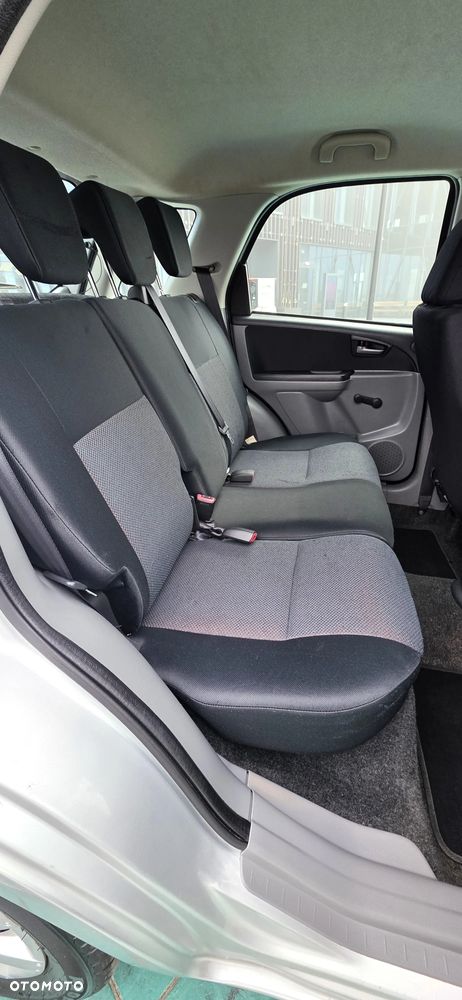 Suzuki SX4 1.6 GLX / Comfort - 13