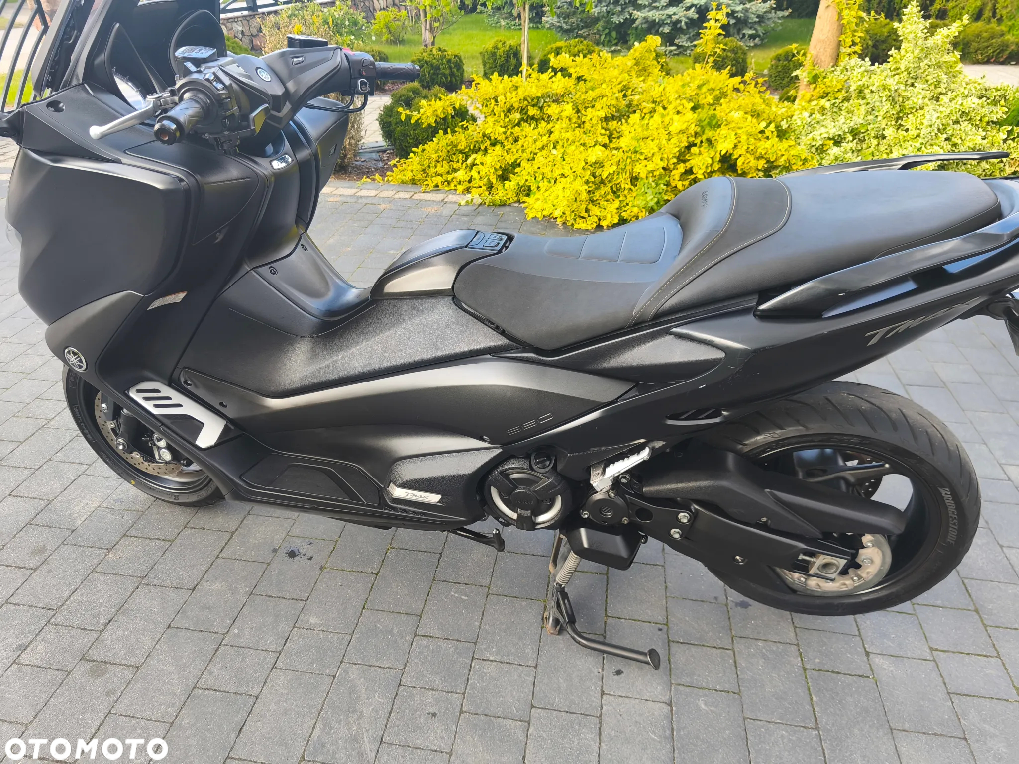 Yamaha Tmax - 15