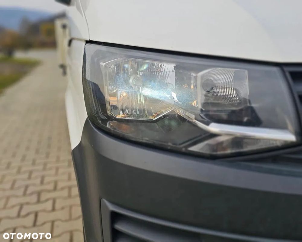 Volkswagen Transporter - 5