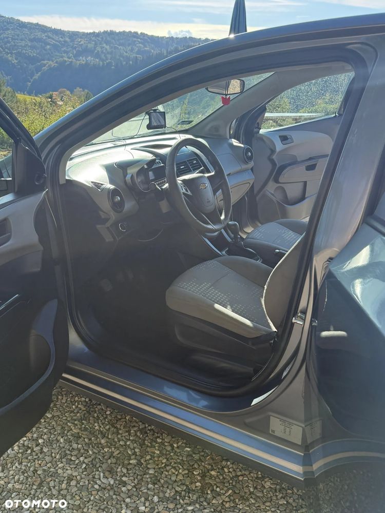 Chevrolet Aveo - 9