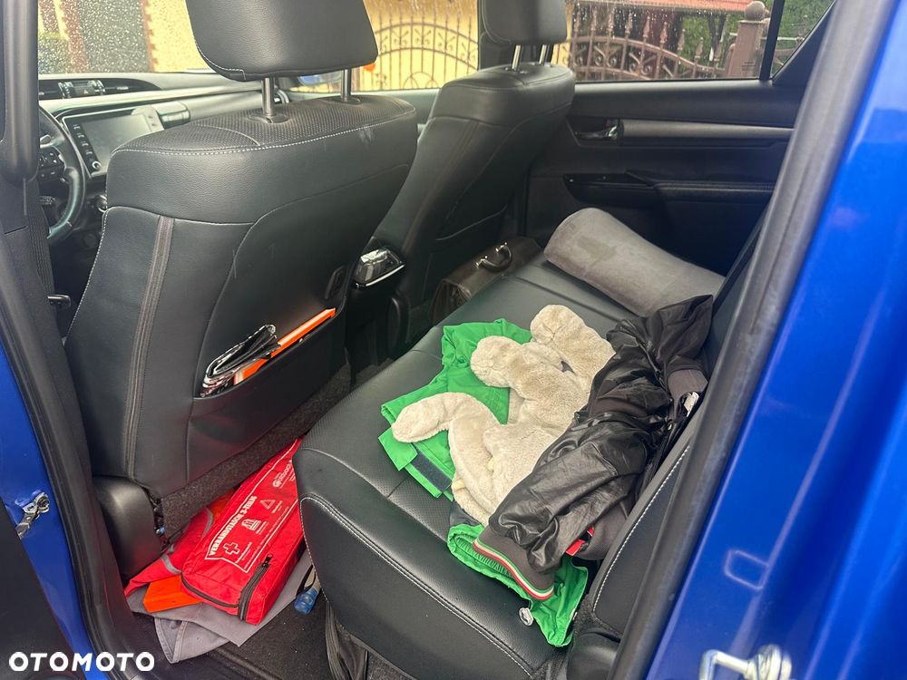 Toyota Hilux 2.8 D-4D Double Cab Invincible Sport 4x4 - 14