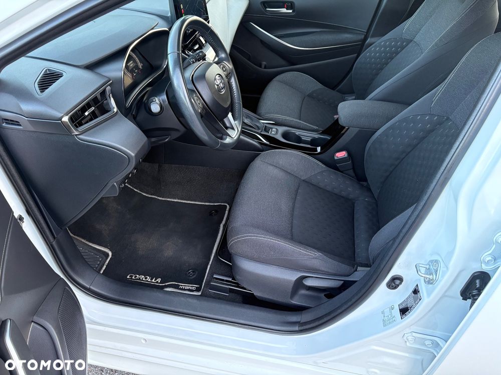 Toyota Corolla 1.8 Hybrid Comfort - 16
