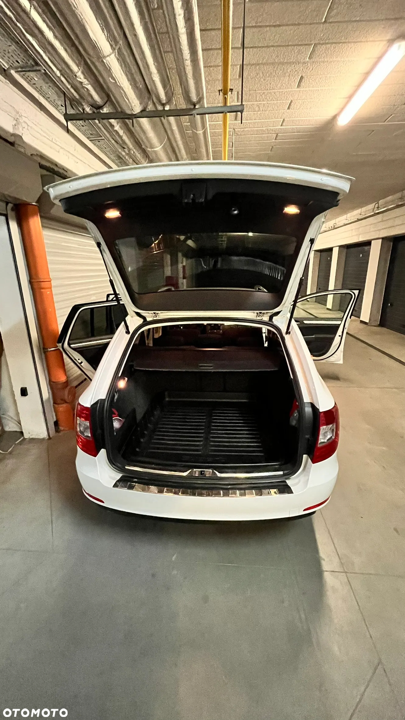 Skoda Superb 2.0 TDI Ambition DSG - 16